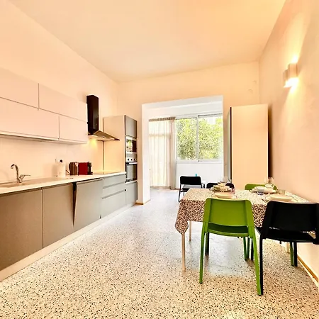 Apartment Hostdomus - Casa Leonilde *