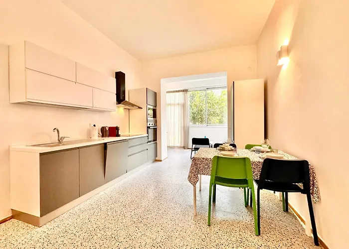 아파트 Hostdomus - Casa Leonilde *